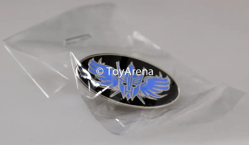 Botcon 2014 Transformers Exclusive First Day Registration Purple Black Pin 1