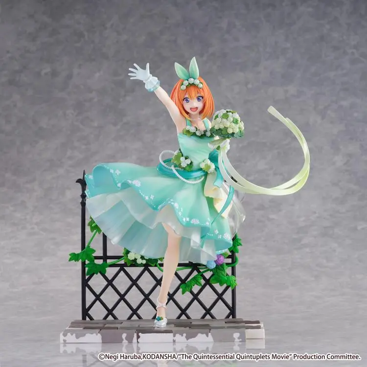 Estream Shibuya Scramble 1/7 The Quintessential Quintuplets Movie Yotsuba Nakano (Floral Dress Ver.) Scale Statue Figure 1