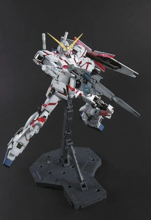 Gundam 1/100 Mg Rx-0 Unicorn Gundam (Ova) Full Psycho-Frame Model Kit 1