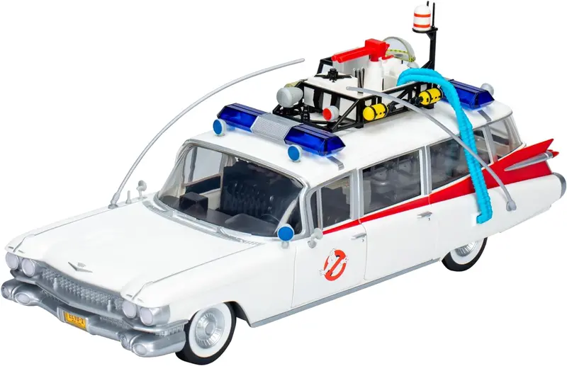 Hasbro Ghostbusters Plasma Series Ecto-1 (1984) Car 1