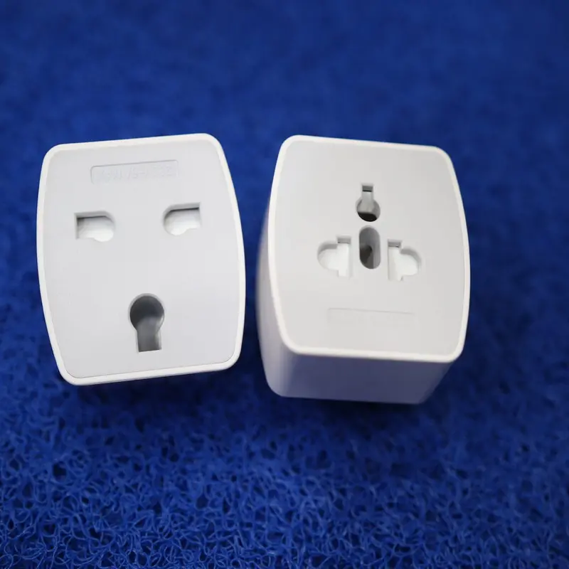 Ldnio 6A Max Universal Plug 1