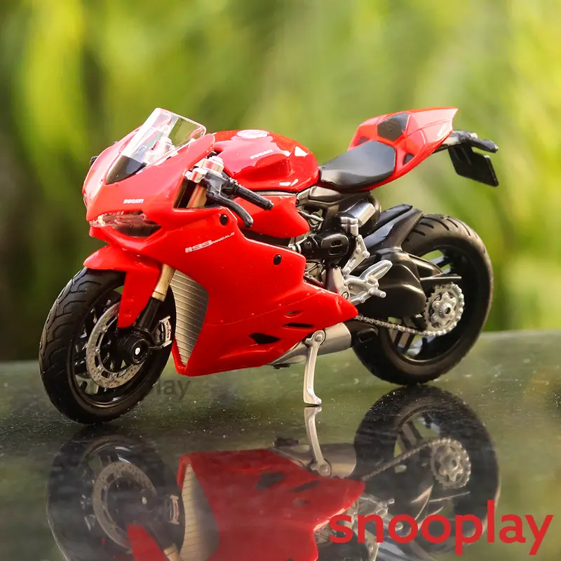 Original Ducati 1199 Panigale Licensed Diecast Bike | 1:18 Scale Model (14 Years Till Grown Ups) 1