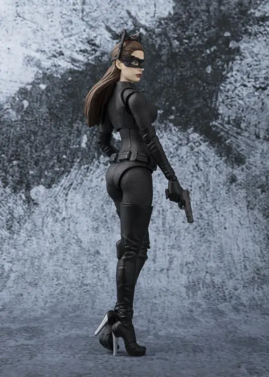 S.H. Figuarts Dc Comicscatwoman Batman: The Dark Knight Rises Ver Action Figure 1