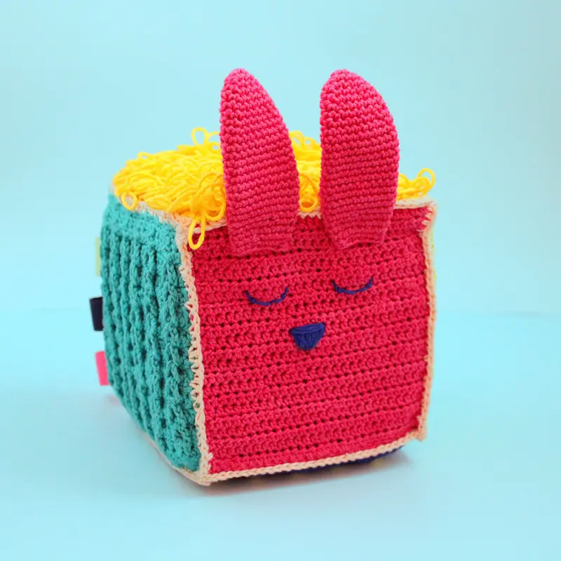 Shumee Soft Crochet Sensory Rattle Cube (3-12 Months) 1