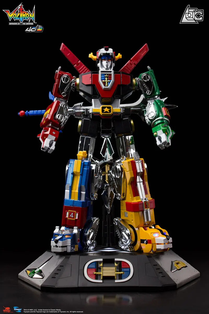 Toynami Voltron: Defender Of The Universe 40Th Anniversary Voltron Collector's Set Action Figure 1