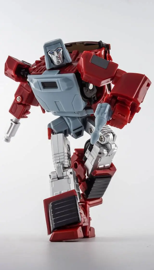 X-Transbots Mm-Vi (Mm-06) Boost (Toy Version) Action Figure 1