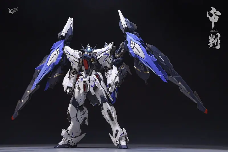 Zero Gravity 1/100 Judge Moonlight Ver. Model Kit 1